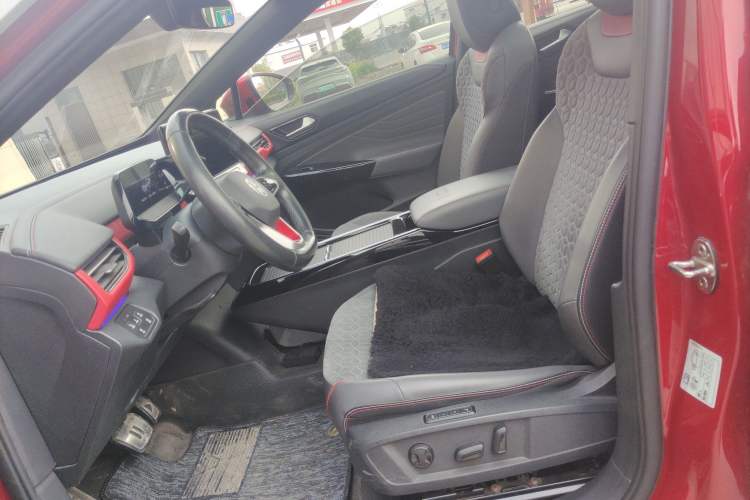 Used Volkswagen ID.4 X 2021 Pro Smart Long-Range Edition Left Front Seat