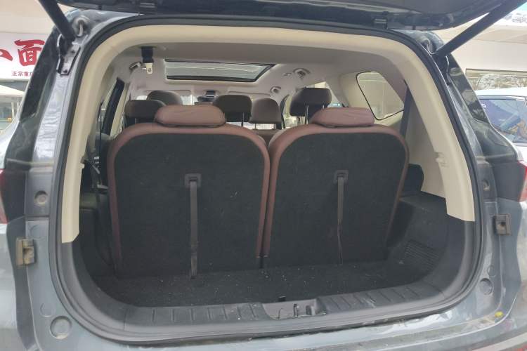 Used Geely Auto Haoyue 2022 1.8TD Automatic Prestige 7-Seater Trunk