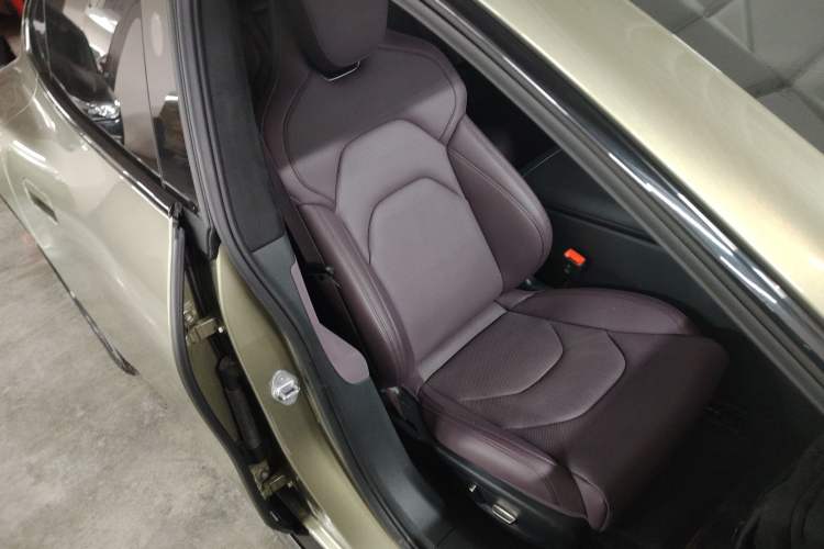 Used Xiaomi Auto SU7 2024 Four-Wheel Drive Ultra-Long Range Advanced Intelligent Driving Max Edition
