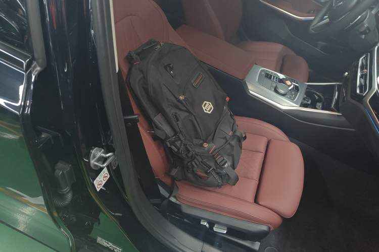 Used BMW 3 Series 2023 325Li M Sport Night Edition Package Right Front Seat