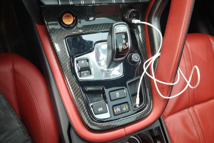 Used Jaguar F-TYPE 2015 3.0 SC Hardtop Version Gear Lever