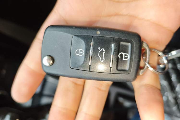 Used Hyundai Celesta 2011 1.6L Automatic Luxury Version