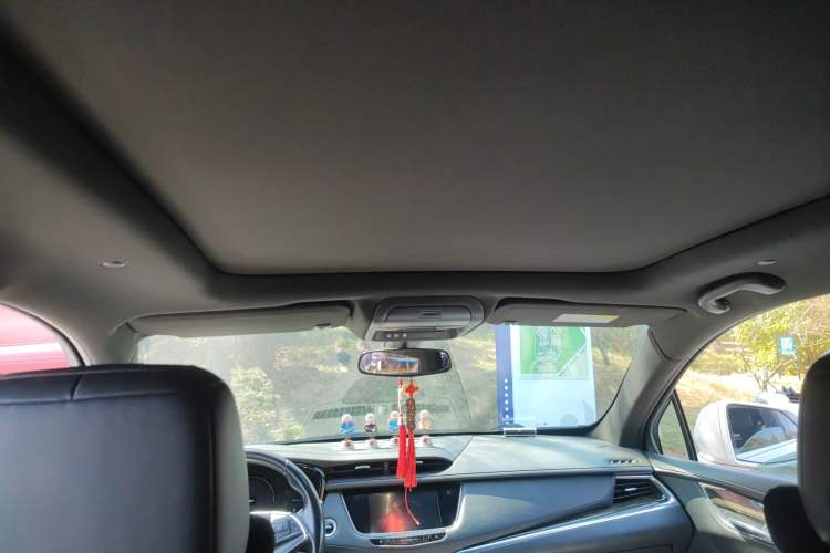 Used Cadillac XT5 2018 28E Four-Wheel Drive Tech Version