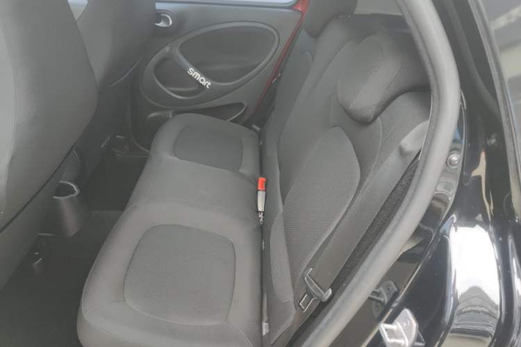 Used smart forfour 2016 1.0L 52 kW Passion Edition