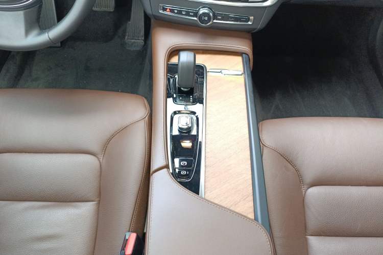 Used Volvo S90 2024 B5 Zhiyi Luxury Edition