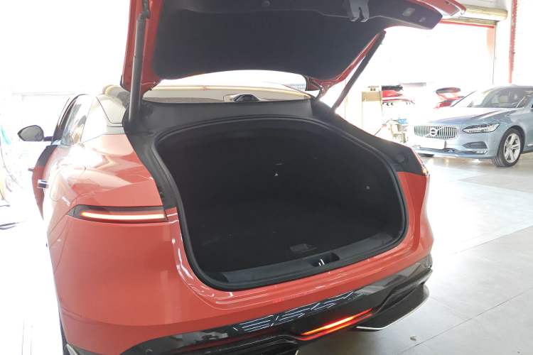 Used Avatr 06 2025 Pro Range-Extended Edition
