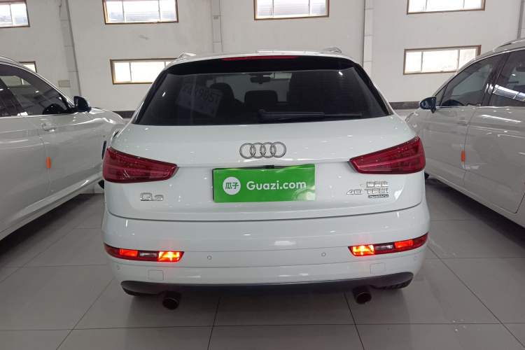 Used Audi Q3 2017 40 TFSI quattro all-wheel-drive sport model
