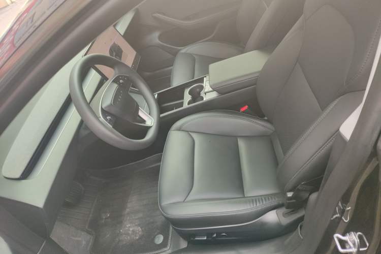 Used Tesla Model 3 2023 Long-Range All-Wheel-Drive Version
