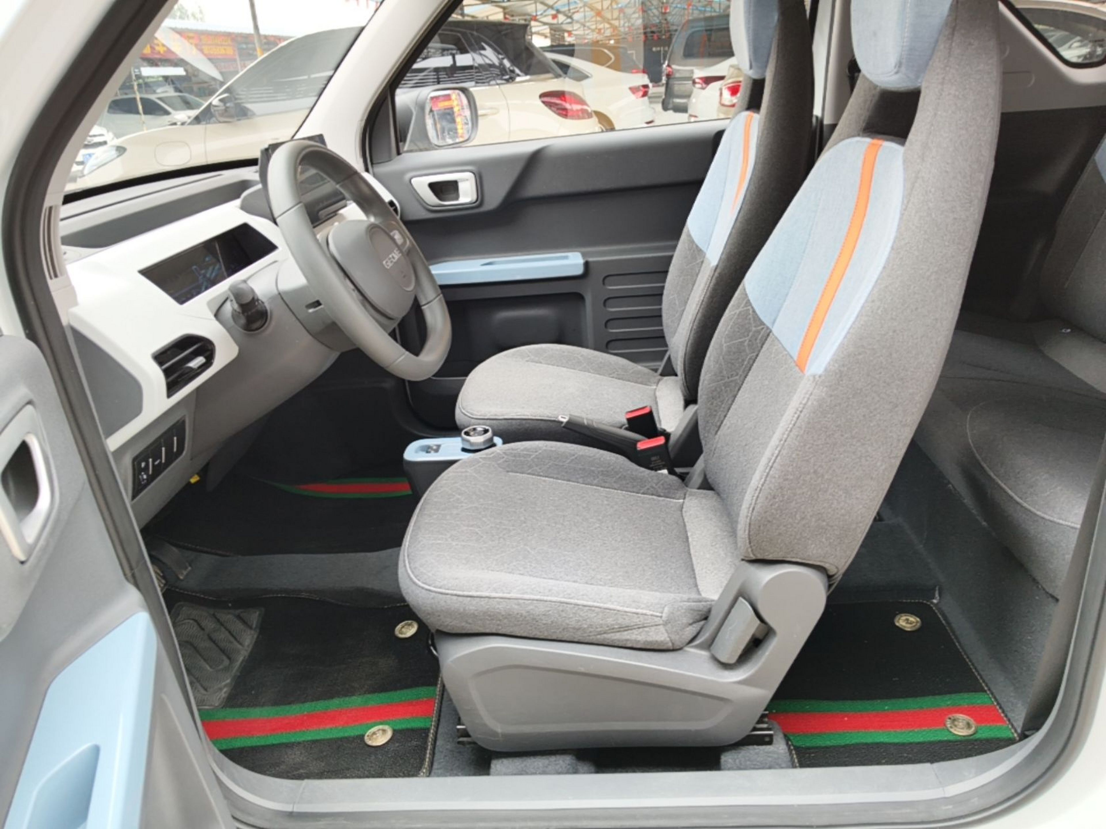 Interior delantero