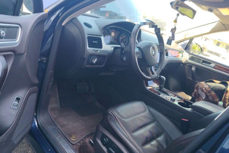 Used Volkswagen Touareg 2011 3.0 TSI Standard Version
