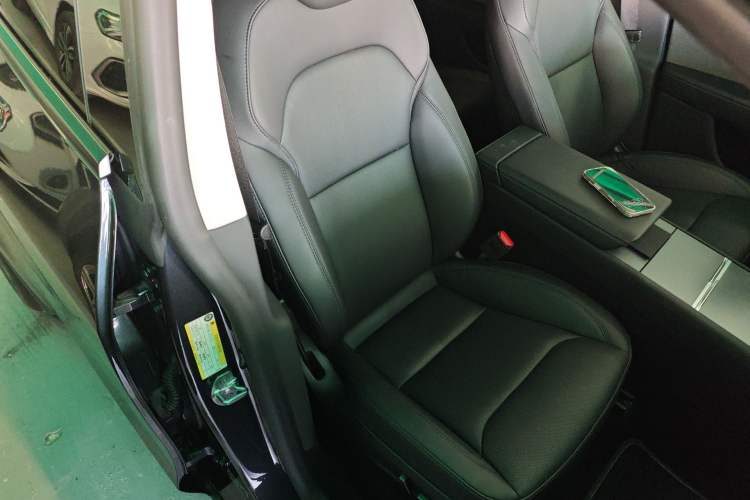 Used Tesla Model Y 2025 Rear-Wheel Drive First Edition