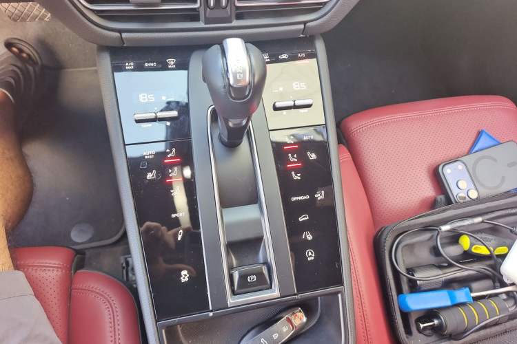 Used Porsche Macan 2023 Macan 2.0T