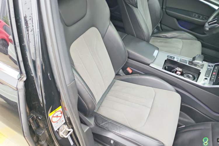 Used Audi A6L 2022 40 TFSI Luxury Dynamic Model Right Front Seat