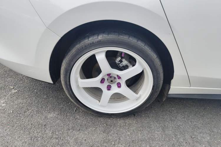 Used Mazda 3 Axela 2023 2.0L Automatic Zhiqing Edition Right Rear Wheel Hub