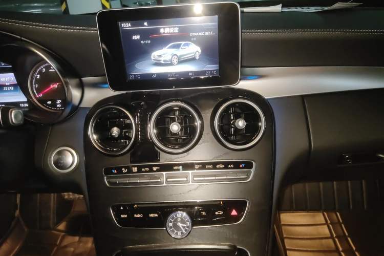 Used Mercedes-Benz C-Class 2017 C 200 L Sport Edition Audio And AC Panel