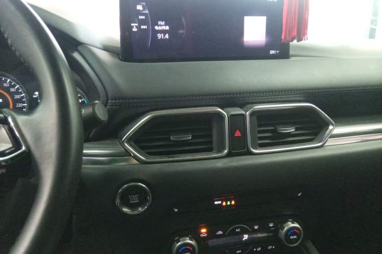 Used Mazda CX-5 2022 2.5L Automatic Two-Wheel Drive ZhiZun Version
