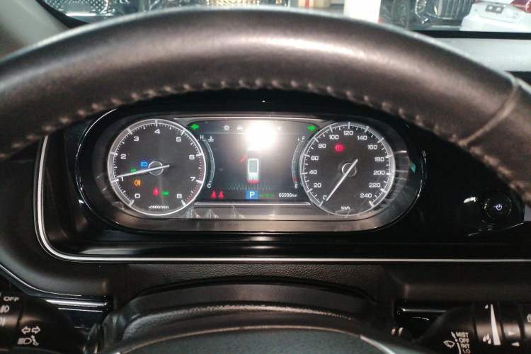 Used GAC Trumpchi M6 2021 270T DCT Luxury Edition (7-seater)