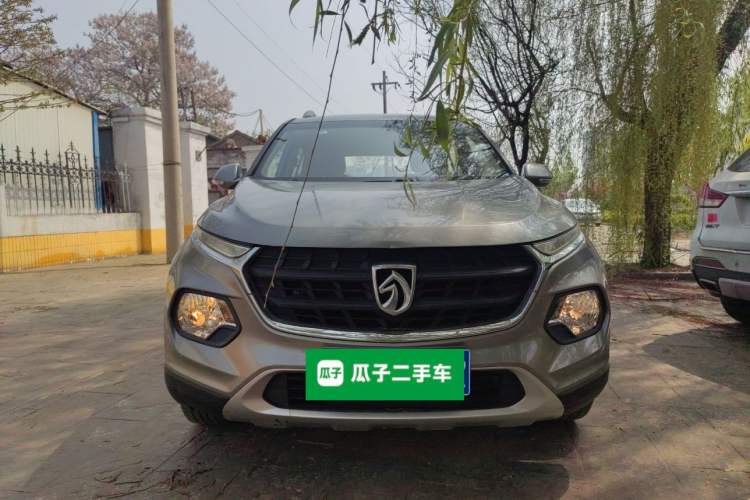 Used Baojun 510 2017 1.5L manual Comfort trim