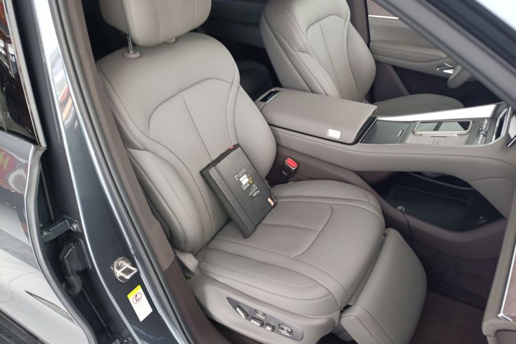 Used Denza N9 2025 Flagship Model