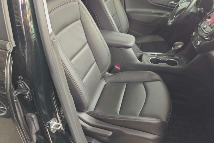 Used Chevrolet Equinox 2022 535T Chijie Edition Right Front Seat