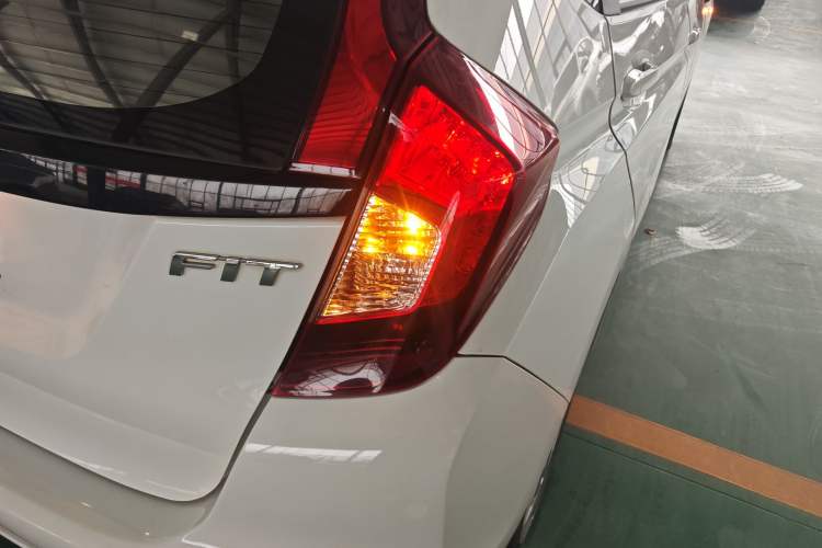 Used Honda Fit 2018 1.5L CVT Comfort Sunroof Version
