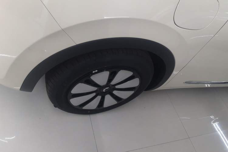 Used Wuling Bingo 2025 333 km Enjoyment Version Left Front Wheel Hub