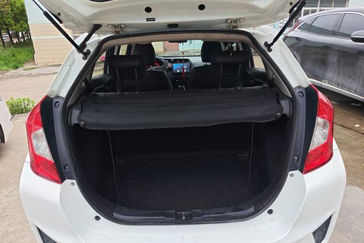 Used Honda Fit 2014 1.5L LX CVT Comfort Model Trunk