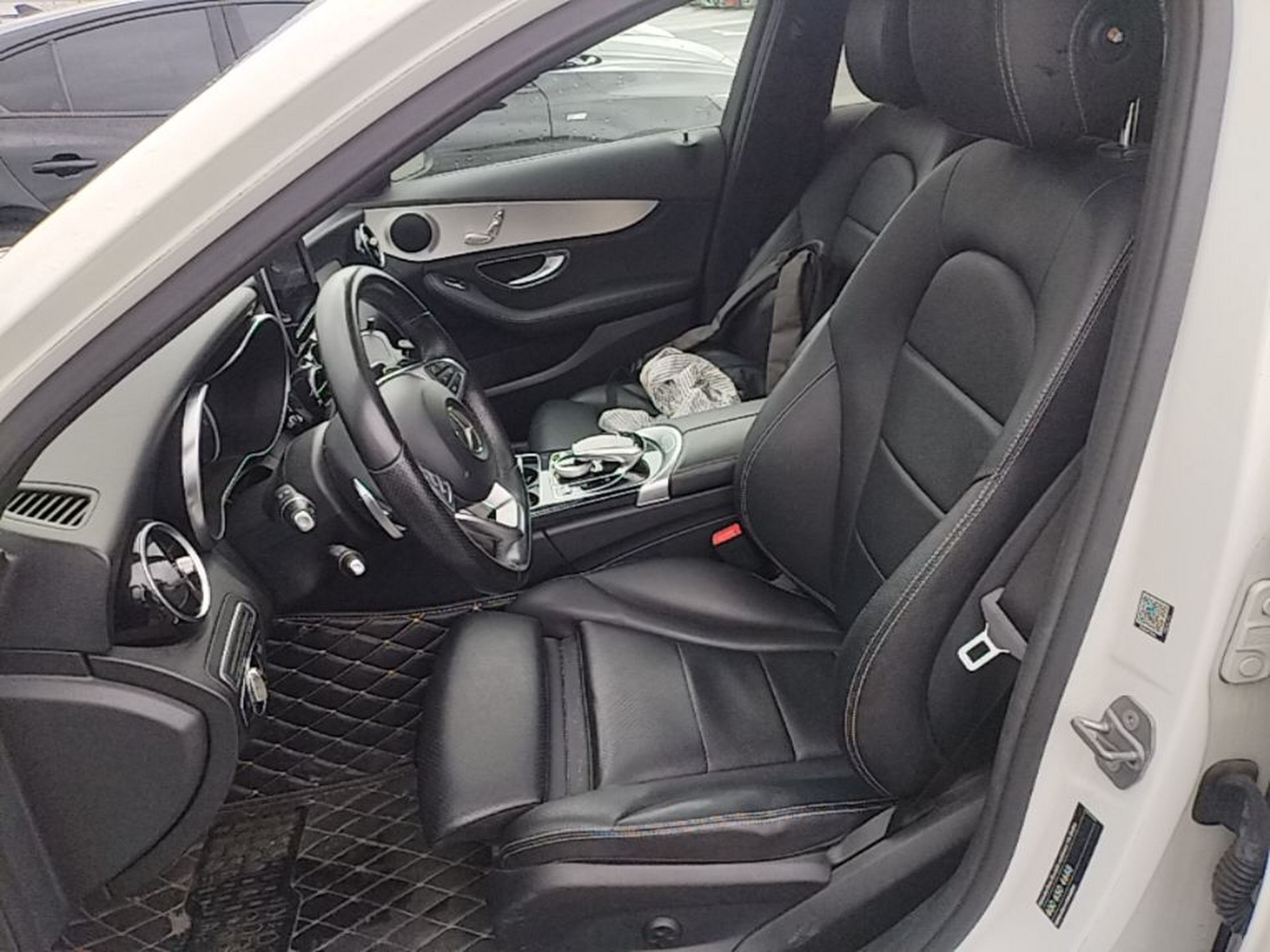 Vepředu
