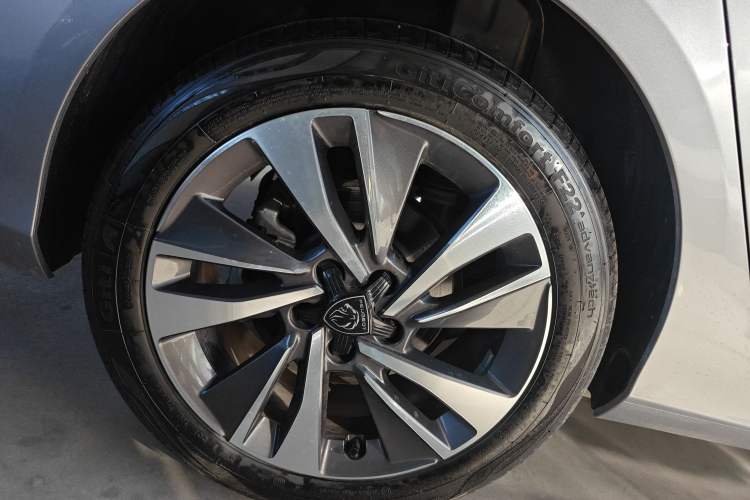 Used Peugeot 408 2024 360THP "Da Da" Model – Latou Edition Right Rear Wheel Hub