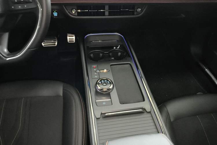 Used Ford Mondeo 2023 EcoBoost 245 Ultimate Model Gear Lever