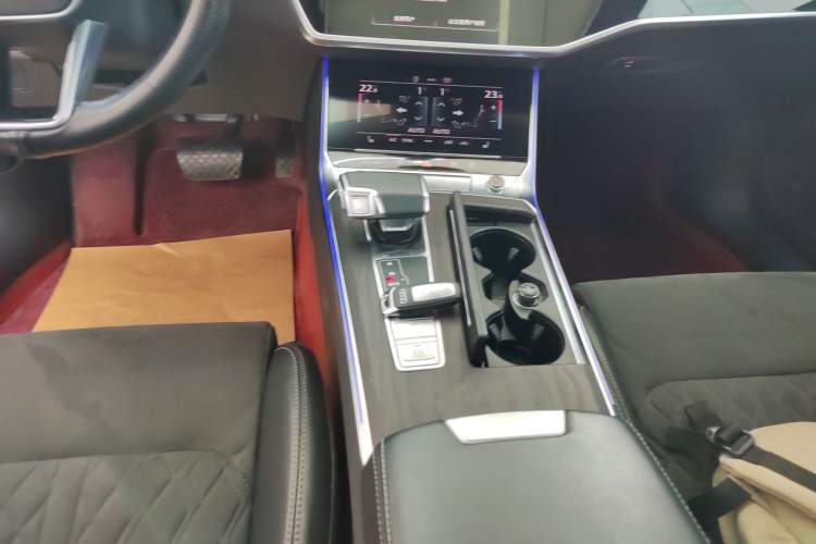 Used Audi A6L 2023 Revised Edition 45 TFSI quattro Prestige Dynamic Version Gear Lever