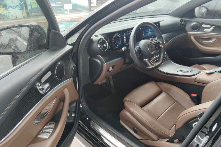 Used Mercedes-Benz E-Class New Energy 2022 Facelift E 350 e L Plug-in Hybrid Sedan
