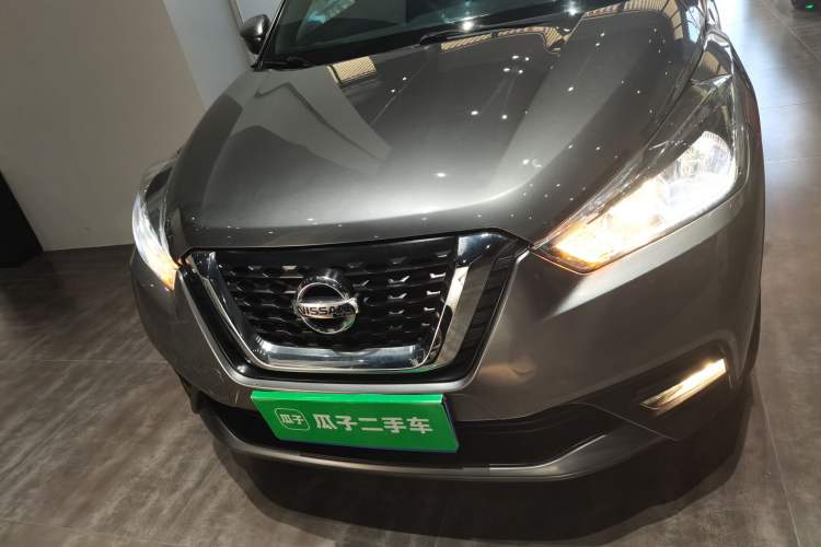 Used Nissan Kicks 2018 1.5L CVT Smart Connect Luxury Edition Exterior 1