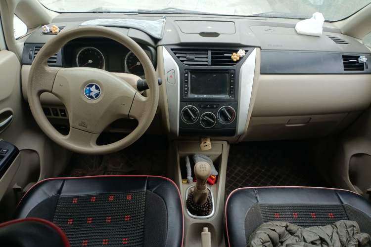 Used Venucia D50 2013 1.6L Manual Fashion Edition
