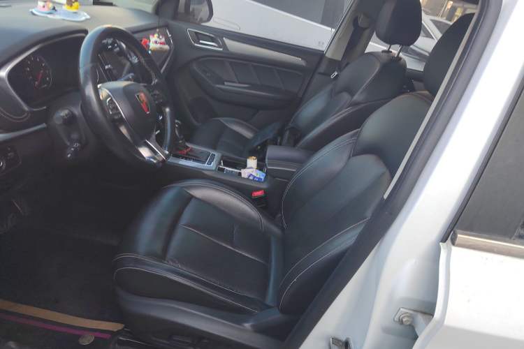 Used Roewe RX5 2016 20T Two-Wheel Drive Automatic Internet Smart Edition