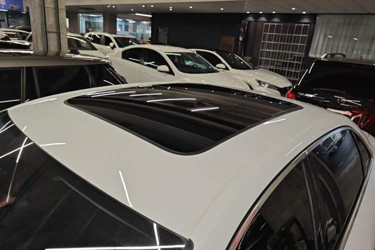 Used Audi A4L 2020 40 TFSI Fashion Dynamic Model Roof