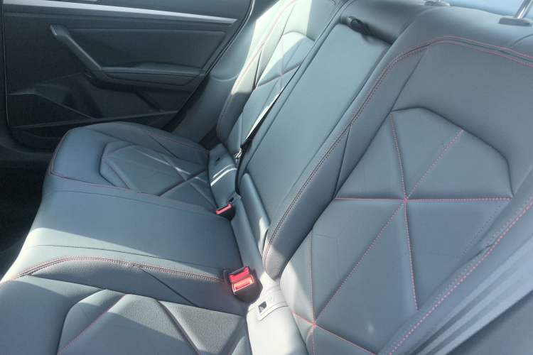 Used Volkswagen Lavida 2024 300TSI DSG Starry Sky Leading Edition Left Rear Seat