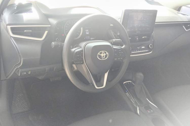 Used Toyota Corolla 2019 1.2T S-CVT GL-i Elite Edition Center Console