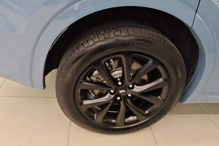 Used Li Auto ONE 2021 Extended-Range 6-Seater Version Right Rear Wheel Hub