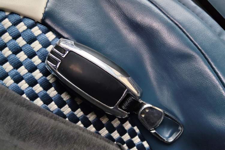 Used Haval H6 2018 Sport Edition 1.5T Automatic Two-Wheel Drive Elite Model China V Standard Vehicle Key