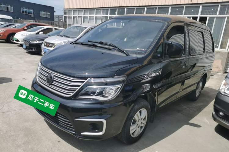 Used FORTHING Lingzhi 2022 M5 1.6L Practical Model 5 Seats