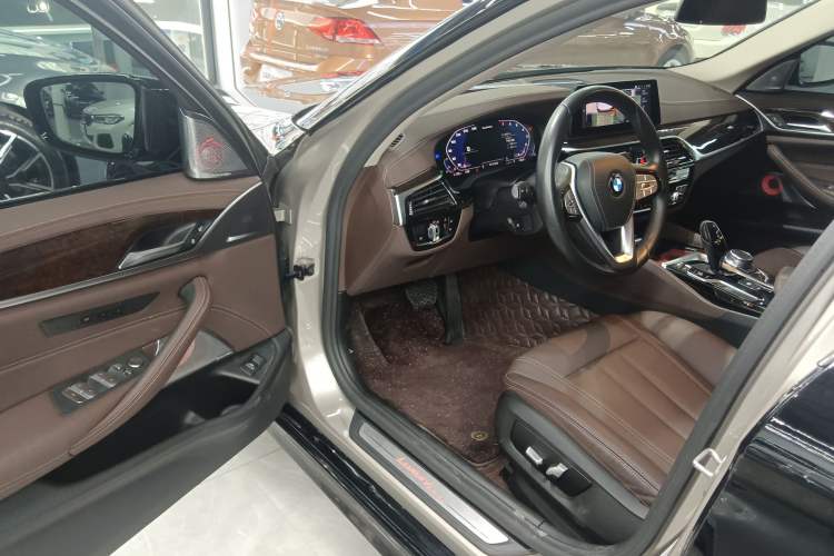 Used BMW 5 Series 2020 525Li Luxury Package Driver Seat