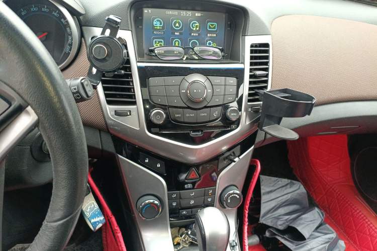 Used Chevrolet Cruze 2013 Hatchback 1.6L Automatic Luxury Model
