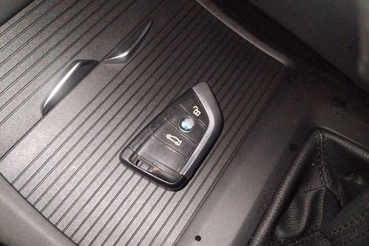 Used BMW X1 2016 sDrive18Li Premium Edition
