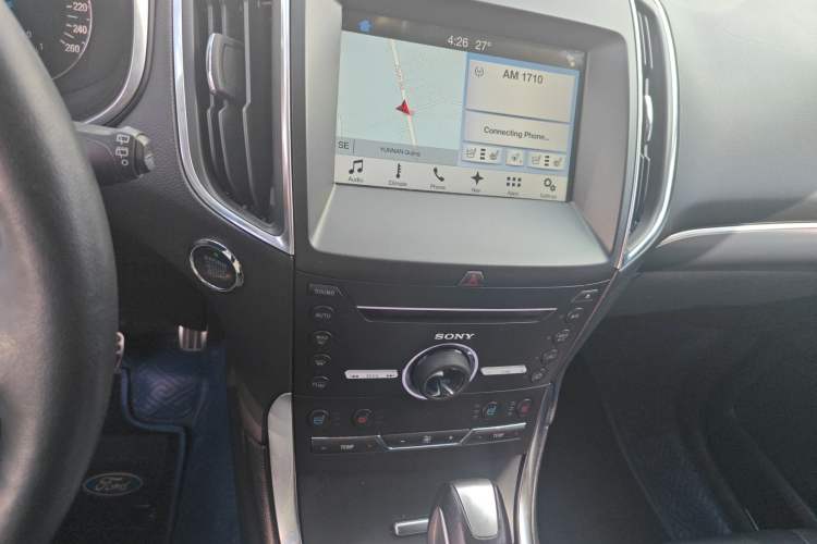 Used Ford Edge 2017 EcoBoost 245 Four-Wheel Drive Sporty 7-Seater Audio And AC Panel