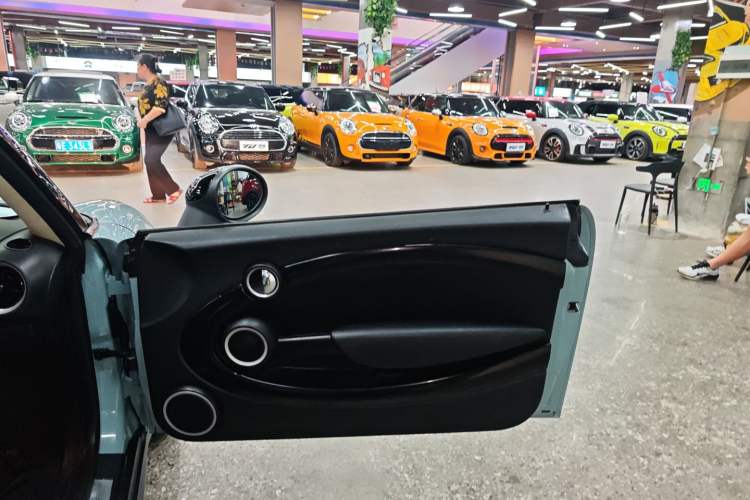 Used MINI MINI 2011 1.6L COOPER Excitement