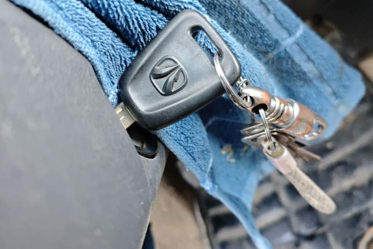 Used BAIC Weiwang 306 2013 1.2L Value Edition Basic 7-Seater A12 China IV Standard Vehicle Key