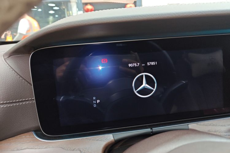 Used Mercedes-Benz E-Class 2020 E 300 L Luxury Model Odometer Close Up