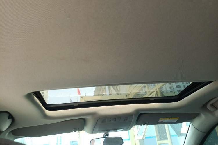 Used Buick Regal 2015 1.6T Leading Technology Model Headliner