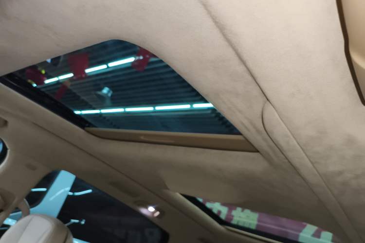 Used VOYAH Dream 2024 PHEV Ultra-Long Range Flagship Edition Headliner